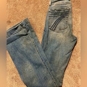 7 for all man kind
worn 2-3 times 
perfect condition 
to long for my short legs!